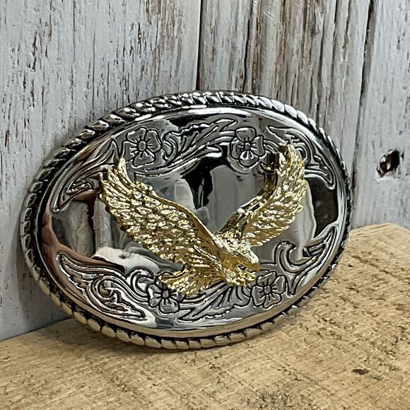 Soaring Eagle Belt Buckle Mens Patriotic Western Floral Gold Tone On Silver Tone - Picture 3 of 6